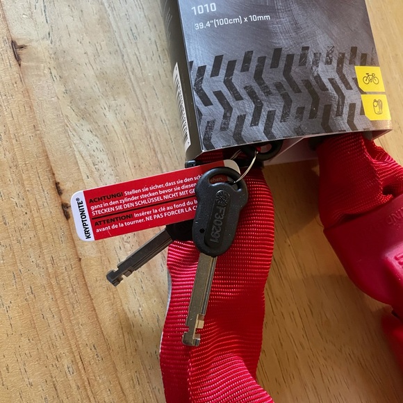 Supreme bike lock - Picture 3 of 5